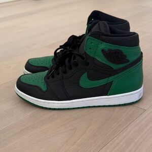 Nike Air Jordan 1 High Pine Green black